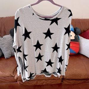 🍀 5 x $15🍀 DIVIDED MATERNITY SWEATER SIZE M ⭐️